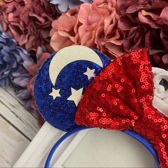 Minnie Mouse Sorcerer Fantasia Headband with Bow - Picture 5 of 12